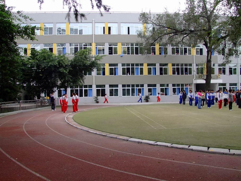 成都市礼仪职业中学东区