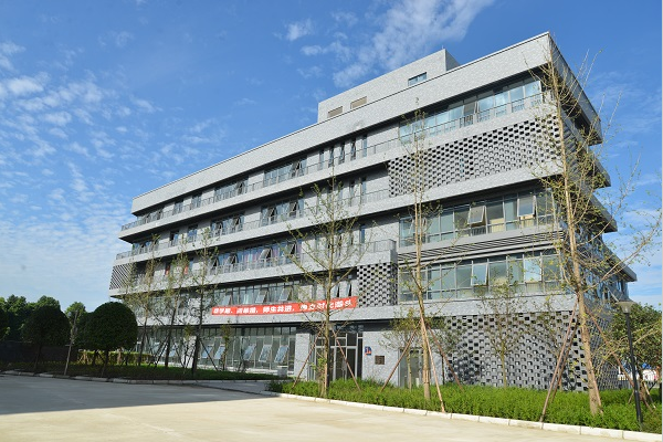 成都温江区燎原职业中学怎么样